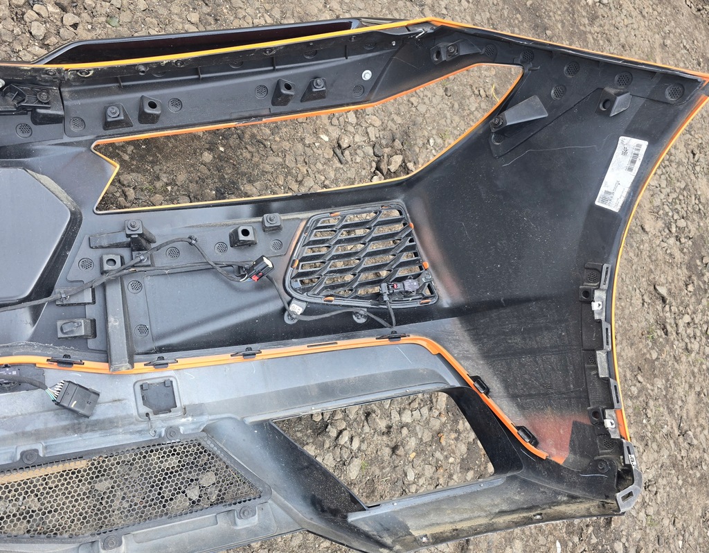 фото №9, Chevrolet corvette c8 бампер задня kompletny