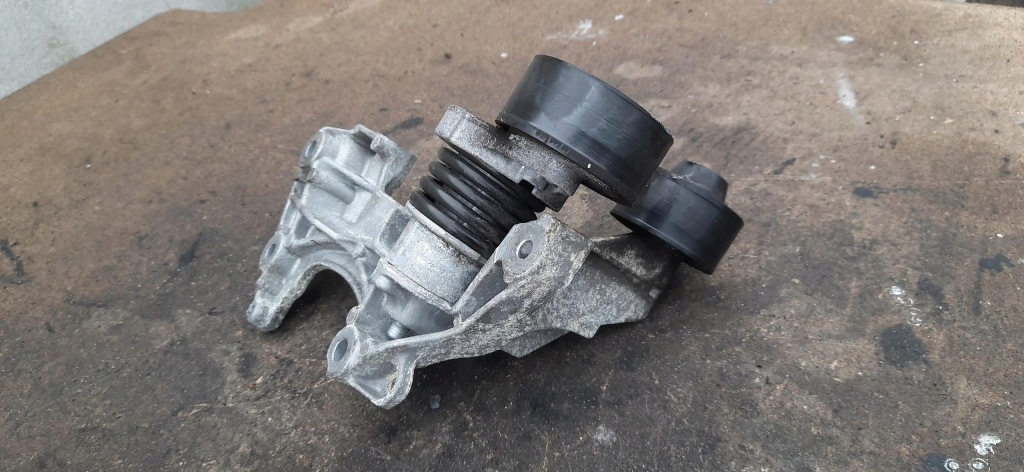 Кронштейн кронштейн кронштейн генератора 1.2tce renault clio iv 117108063r Зі Шроту