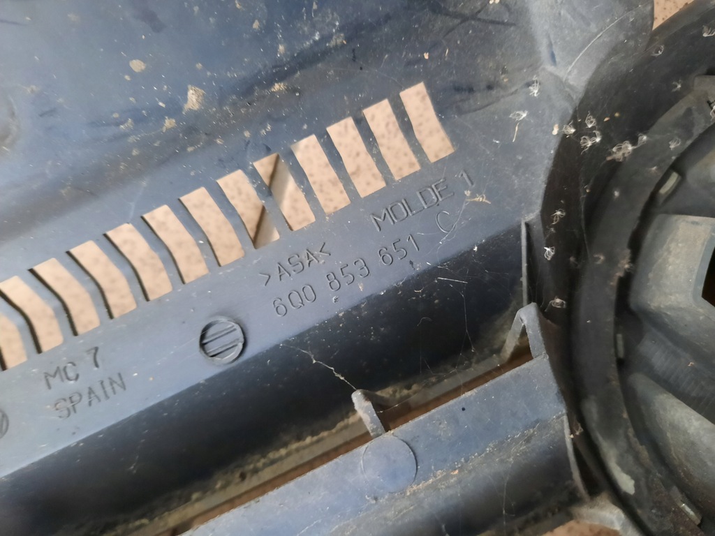 фото №4, Решётка радиатора решётка радиатора vw polo 9n 600853651c