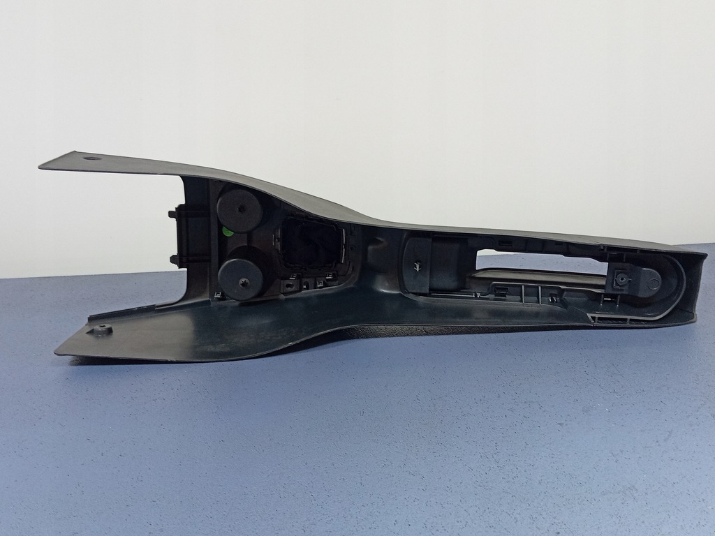 фото №4, Mazda 2 i dy туннель средний 3m71-a045b55-ae