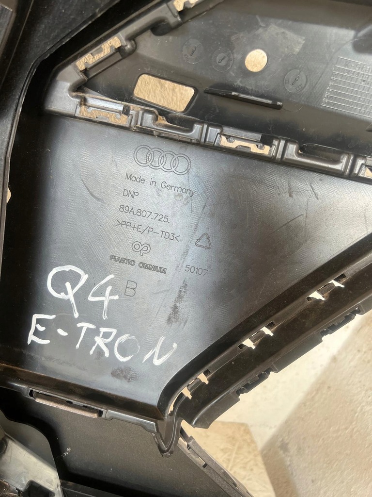 фото №10, Решітка радіатора решітка радіатора підсилювач бампер audi q4 e-tron