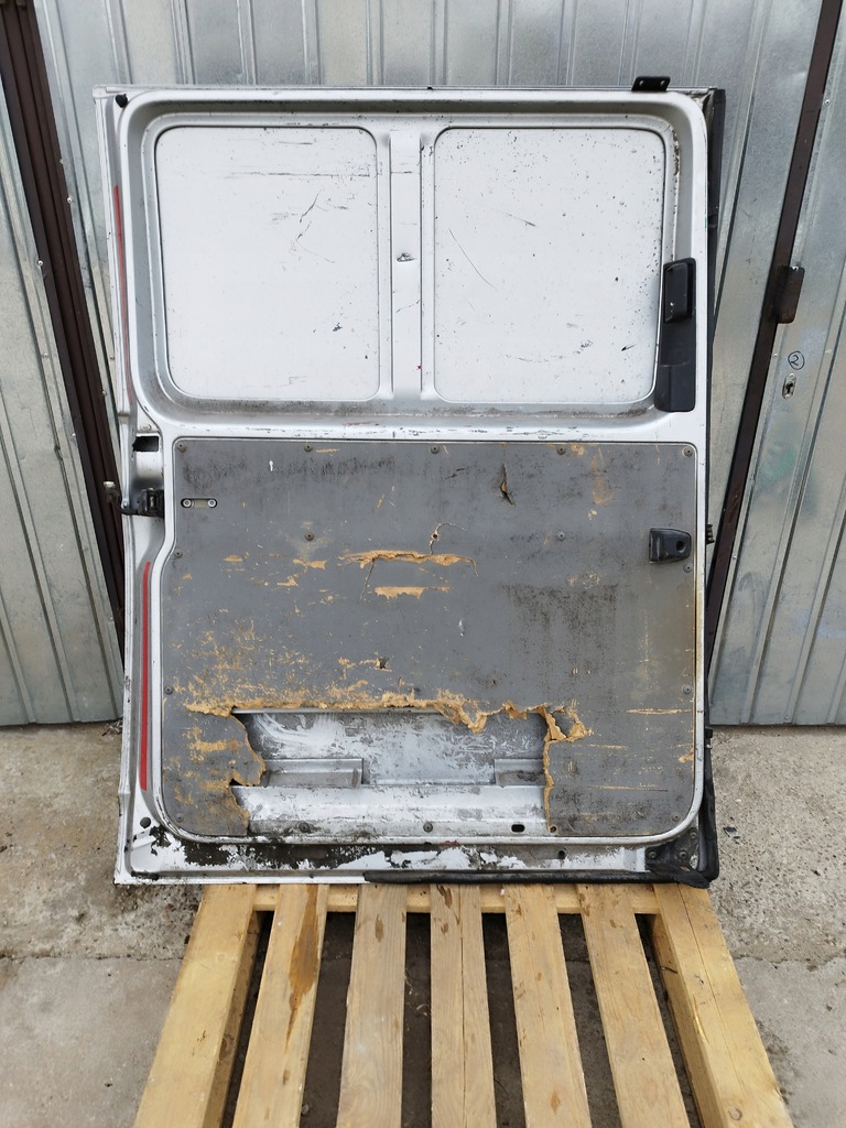 фото №14, Двері ліва лівий задня bok зсувні оригінал vw transporter t5 сріблястий