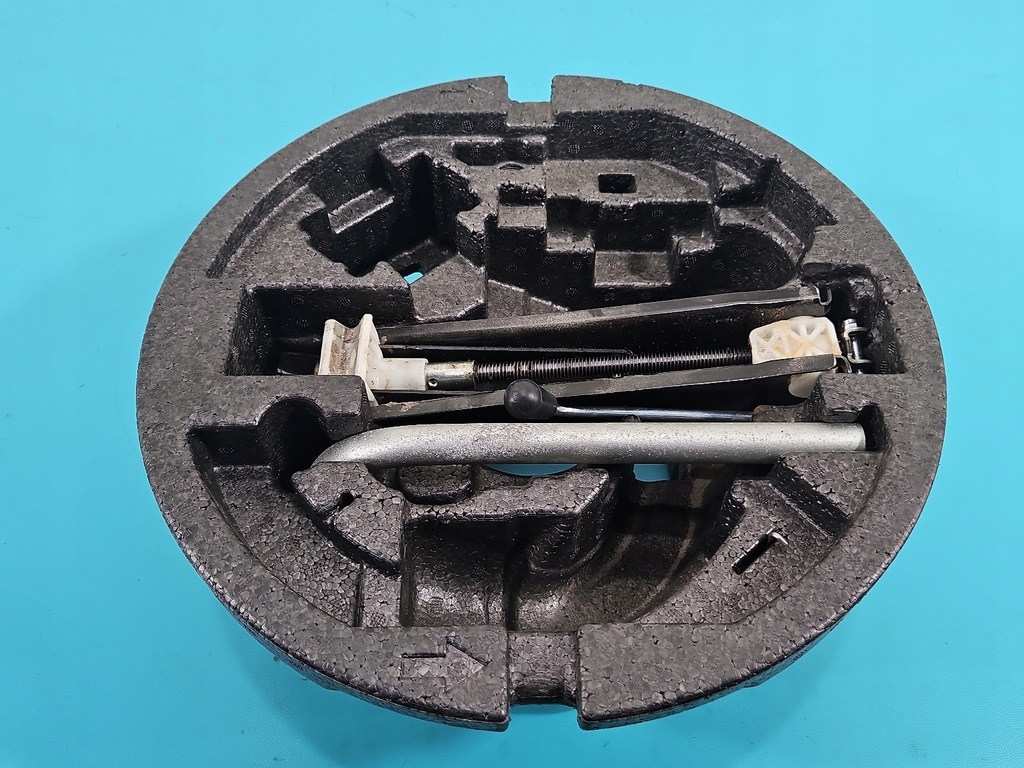 фото №1, Домкрат підйомник автомобільний трапецієподібний skoda rapid