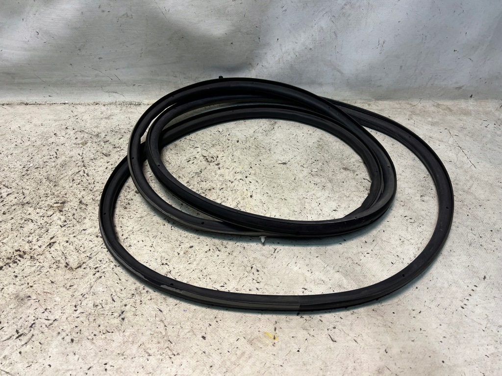 фото №1, Opel insignia a прокладка дверь правый перед europa