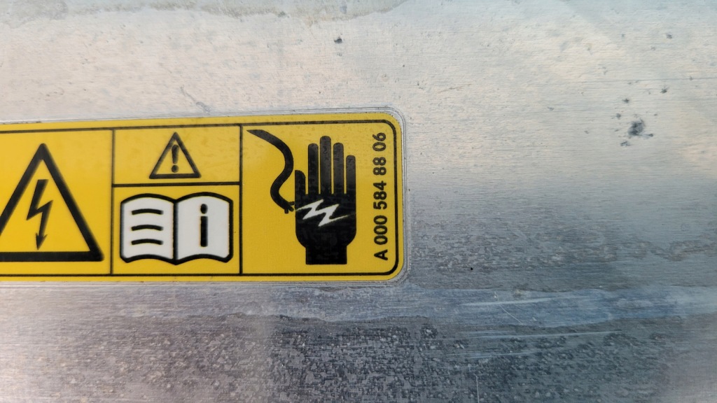 Mercedes eqa 250 21r преобразователь инвертор a0003426700 a0003401202 Оригинал