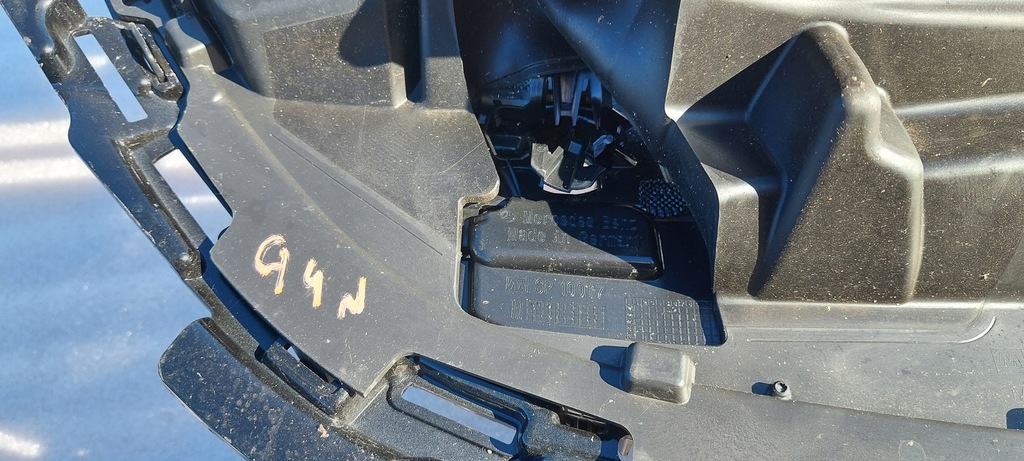 фото №13, Mercedes w214 e klasa 22- решітка радіатора решітка радіатора a2148804801