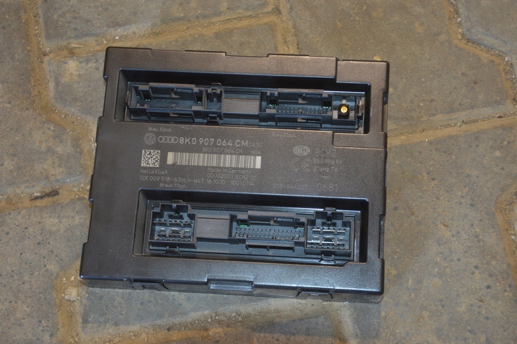 фото №1, Audi a4 b8 модуль комфорта 8k0907064cm