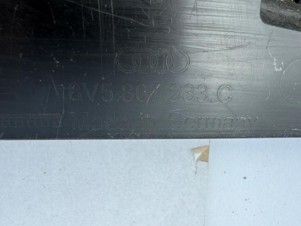 Накладка под бампер перед 8v5807233c audi a3 8v5 седан s-line Киев