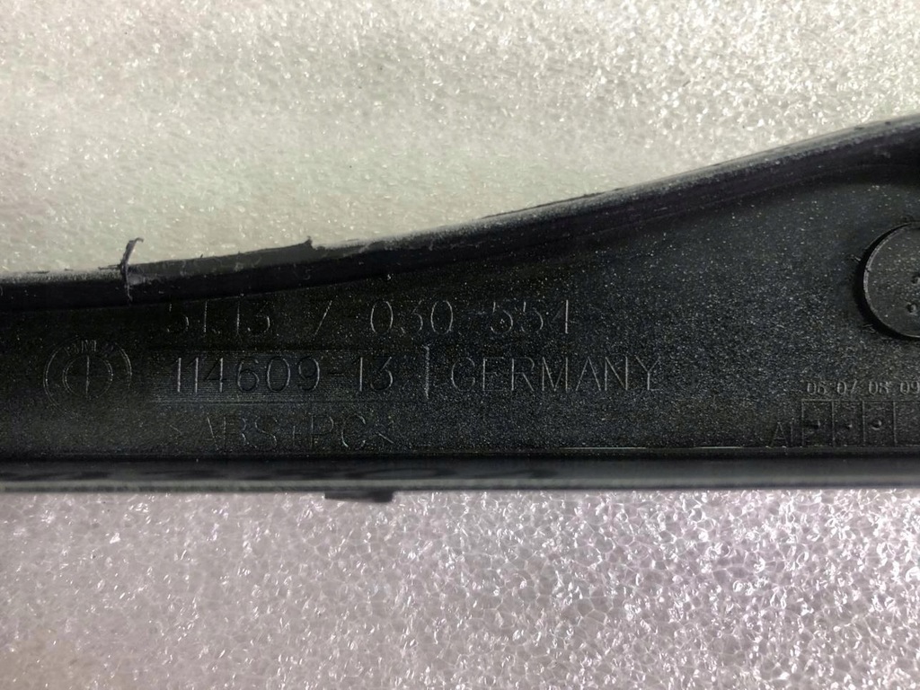 фото №12, Молдинг pod фара правая 7030551 bmw e46 sedan