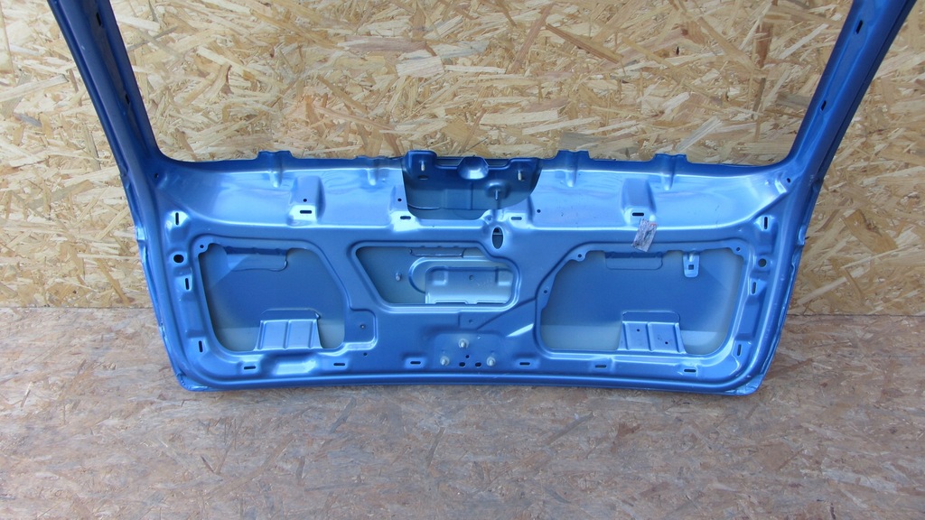 фото №10, Крышка багажника задняя задняя skoda octavia iii 5e9 kombi