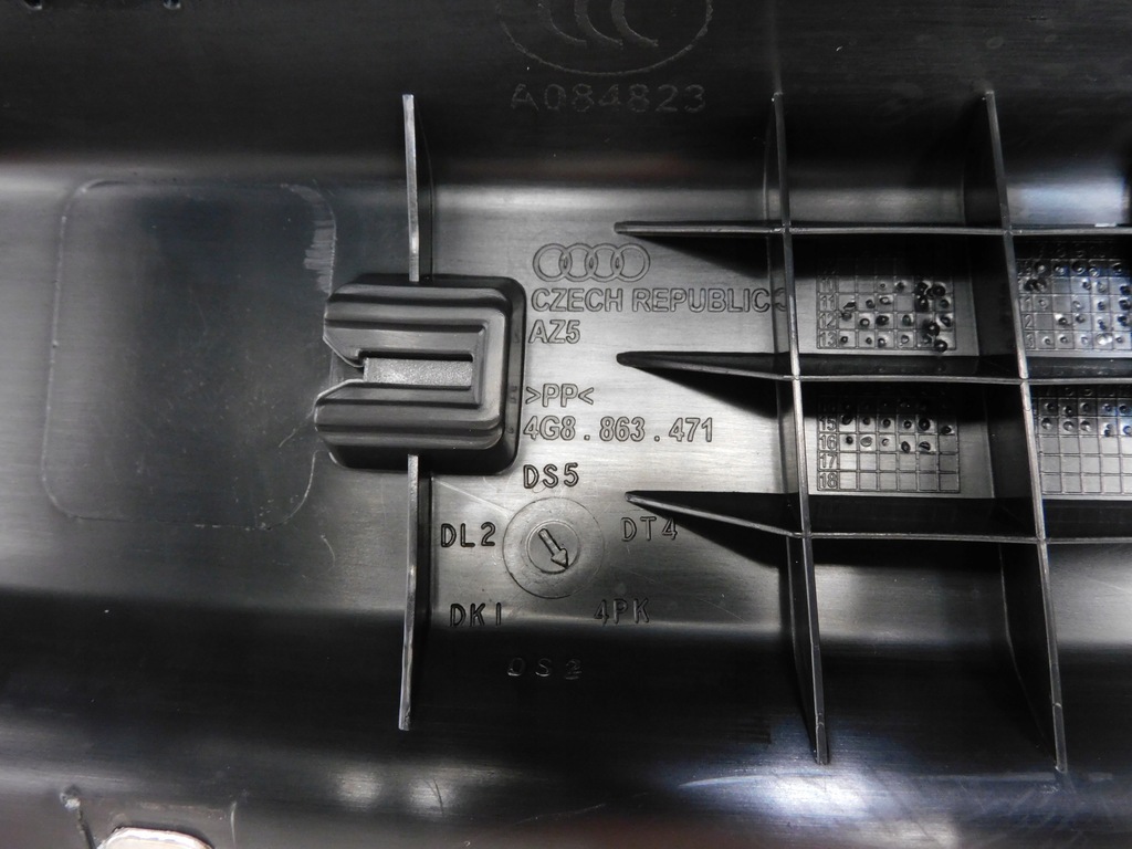 фото №7, Комплектна обшивка багажника audi a7 c7 4g8