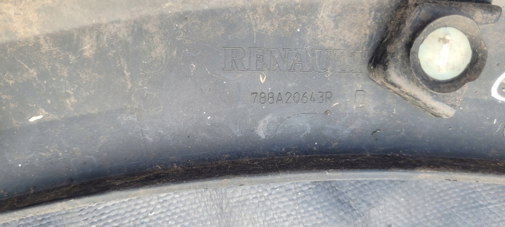 фото №9, Renault captur молдинг крила права задня задня накладка