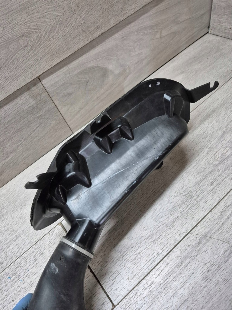 13000. ferrari 812 gts впуск крыло левый ferrari 879675 в Украине