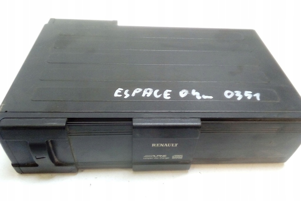 фото №1, Чейнджер cd renault espace iv jk0/1_ 8200207100 2.2l дизель 2003