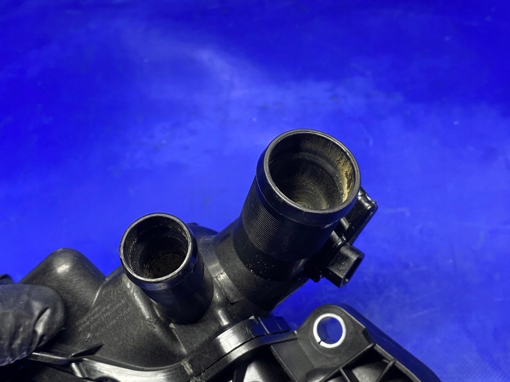 фото №7, Корпус термостата 110616064r captur dacia sandero nissan 0.9 tce h4bb408