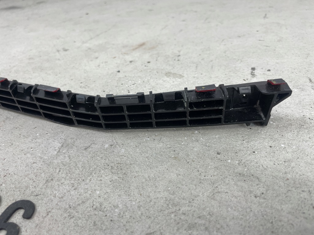 фото №5, Кронштейн монтажный бампера правый задняя задний suzuki baleno 71821-68p0