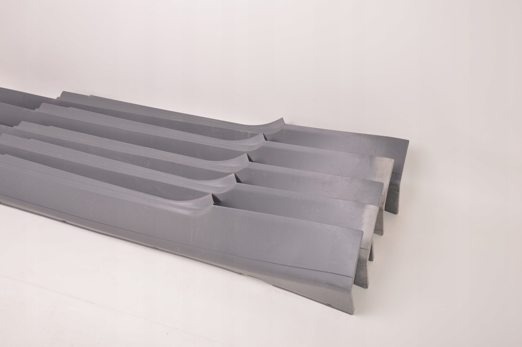 фото №11, Maserati granturismo молдинг накладка порог левая