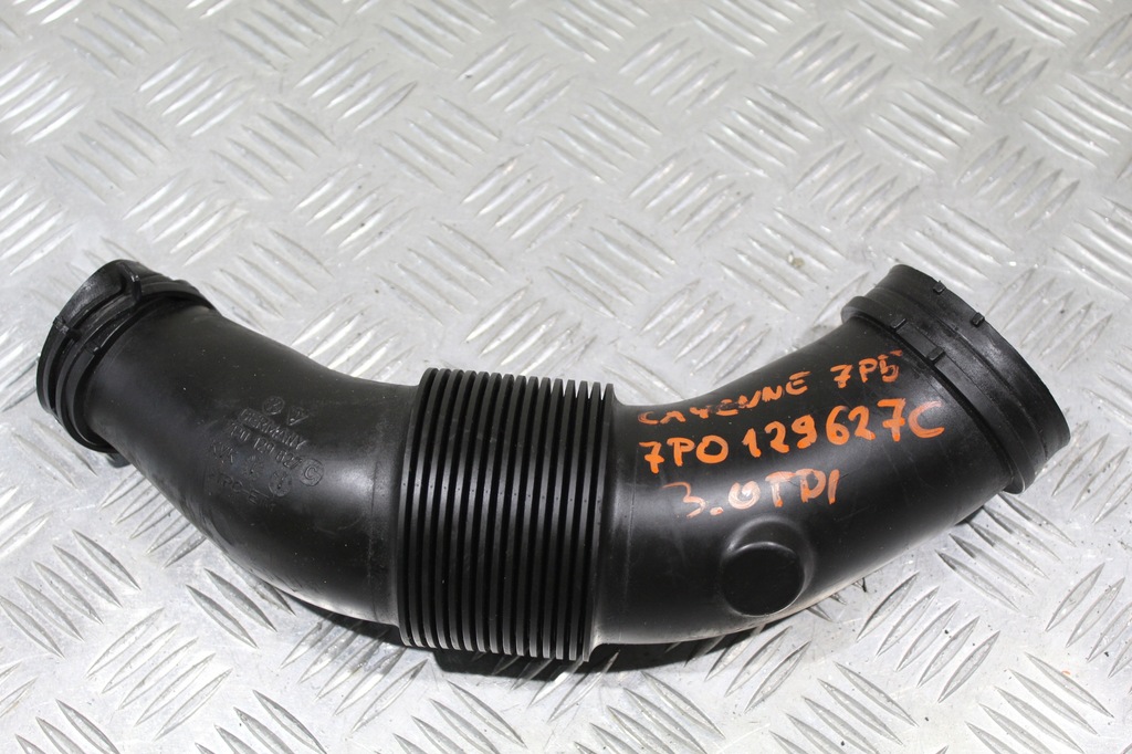 фото №1, Porsche оригінальний номер 7p0129627c труба повітрозабірник повітря