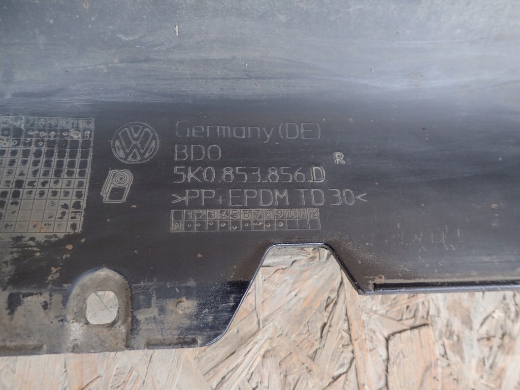 Накладка  порог порог правый  vw golf 6 vi r20 r line Доставка
