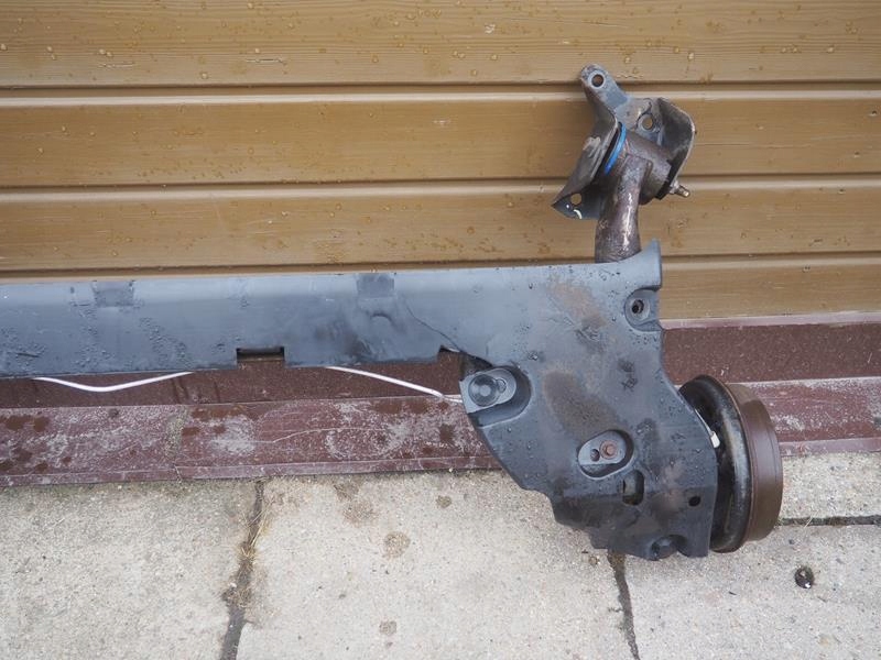 фото №8, Oś балка задняя задняя тормозные барабаны dacia sandero ii stepway 555012648r