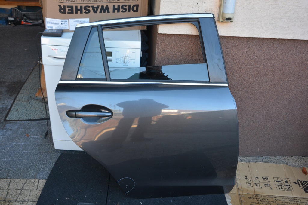 фото №1, Двері праве задні задня mazda 6 vi gj 42a kombi