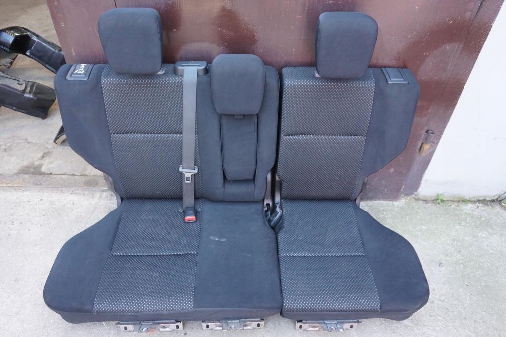 фото №1, Suzuki grand vitara ii заднее сиденье сиденье задняя ii-rząd 5d 09r комплект