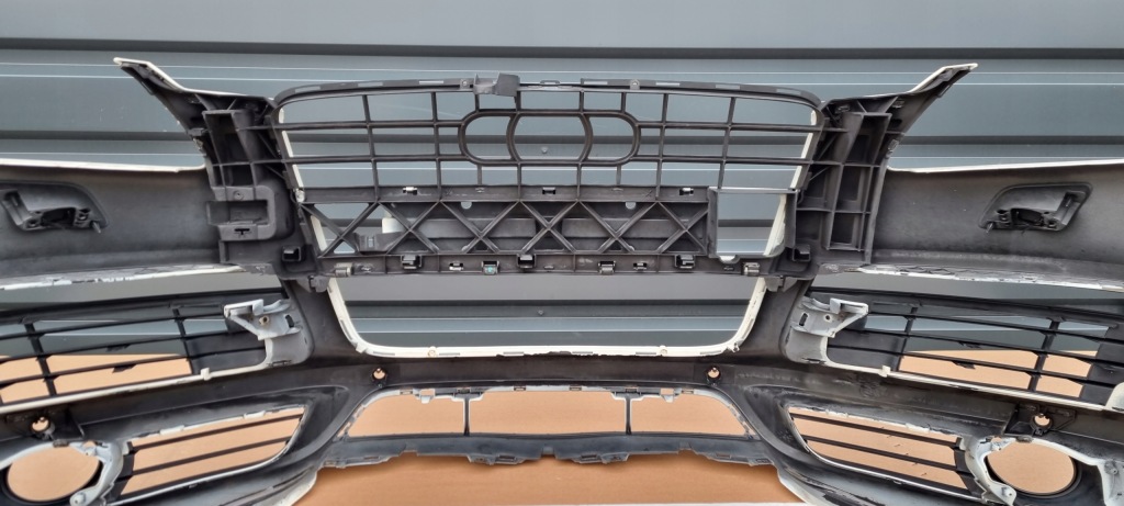 фото №9, Audi q7 s-line 2005- бампер перед оригинал b010