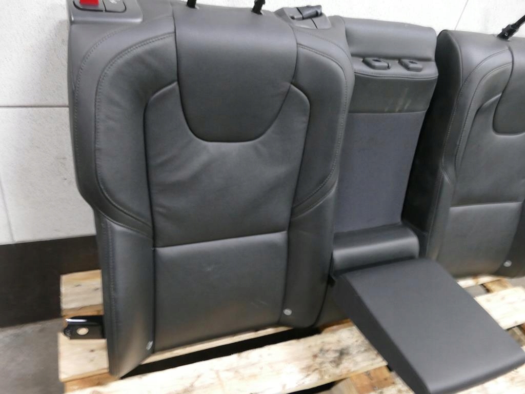 Volvo v40 ii спинка сидіння задній czarna шкіра Недорого