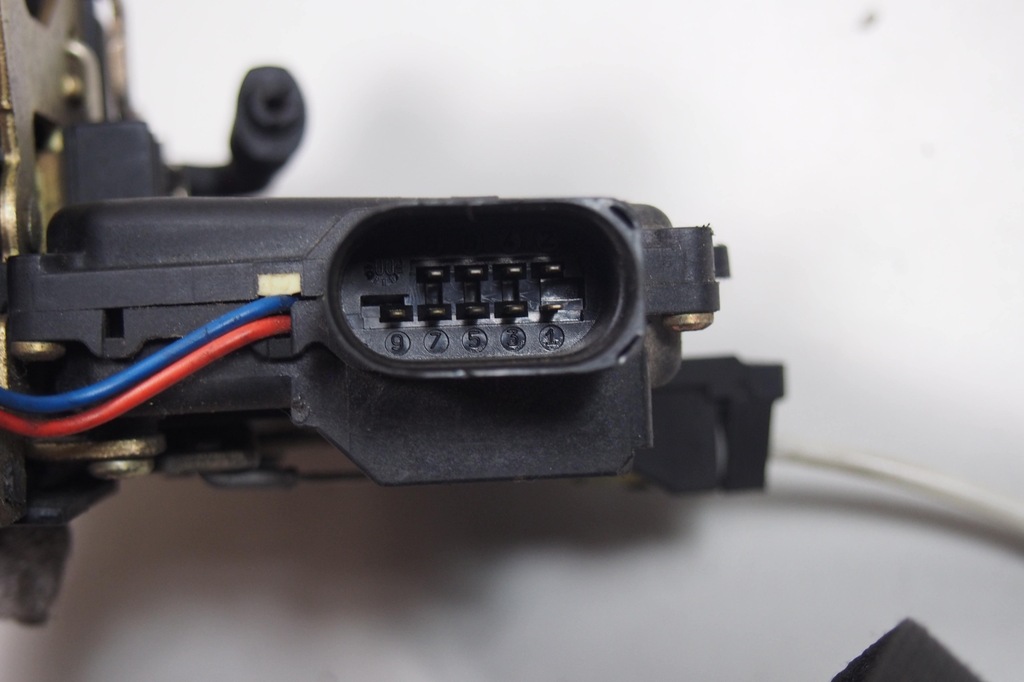 фото №4, Замок двері правих 9pin porsche boxter 2000