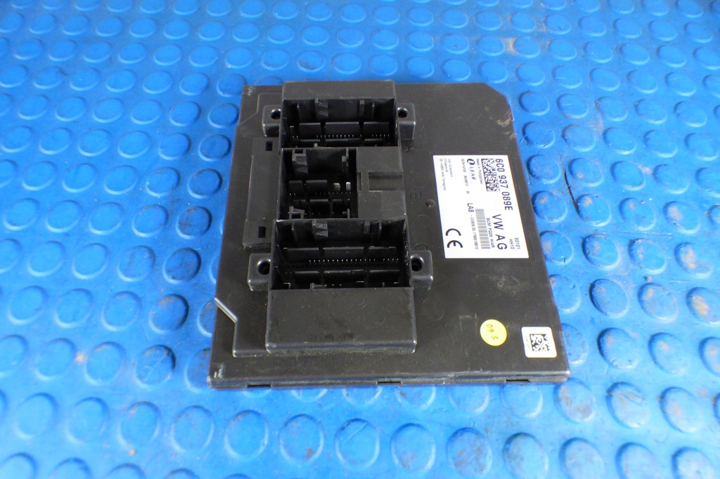 фото №10, Набор стартовый запуска счетчик замок зажигания модуль компьютер skoda fabia iii 1.0b