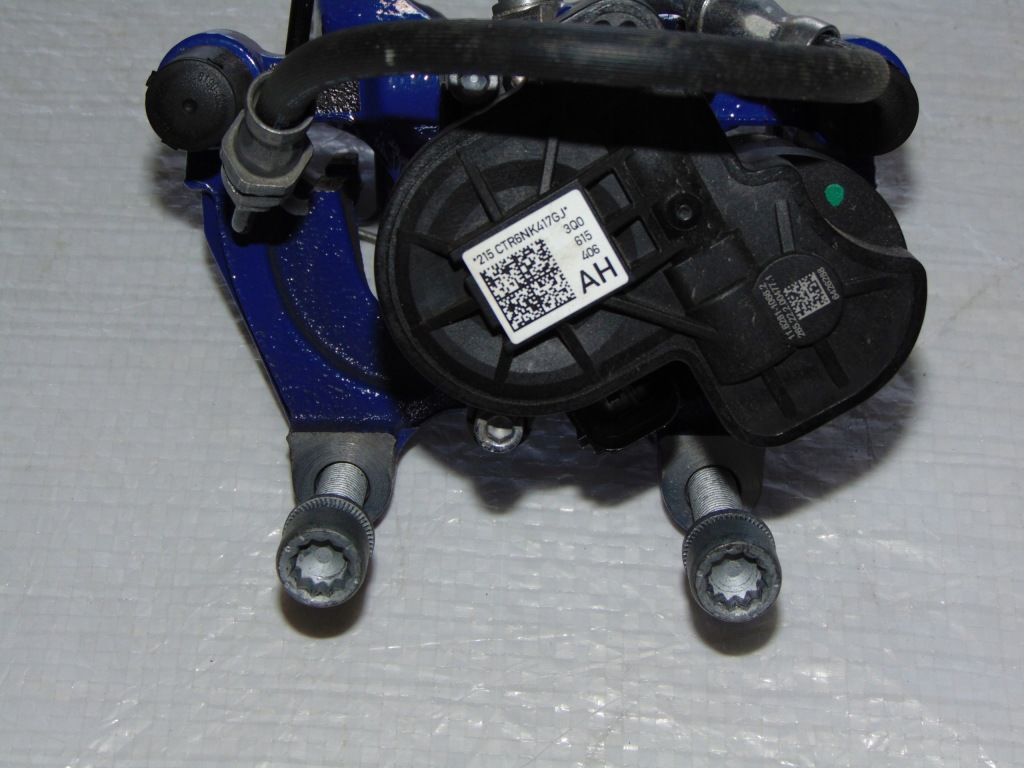 Vw passat b8 суппорт правый задняя gte 3q0615406ah Недорого