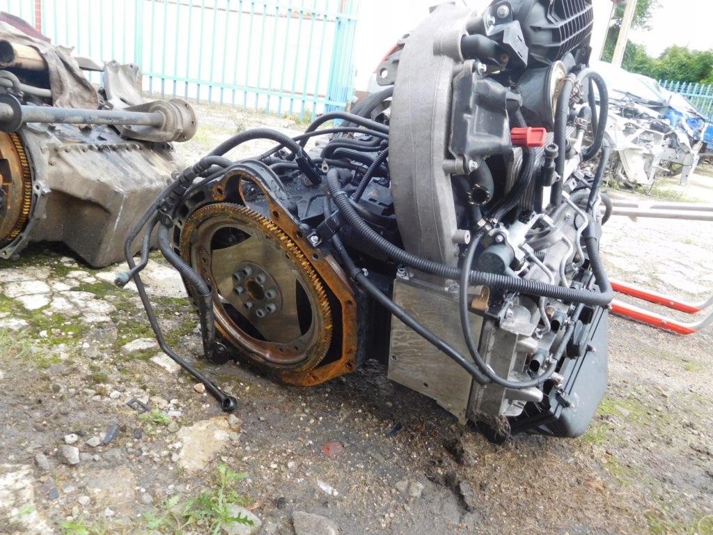 фото №4, Mercedes w203 2.2 cdi двигатель 611962 насос форсунки