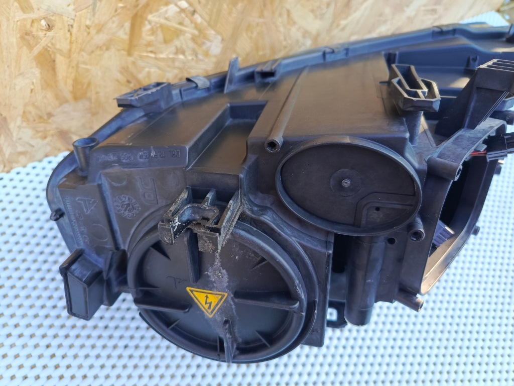 Фара перед правый  a4 b8 bi-xenon led 8k0941004c Киев