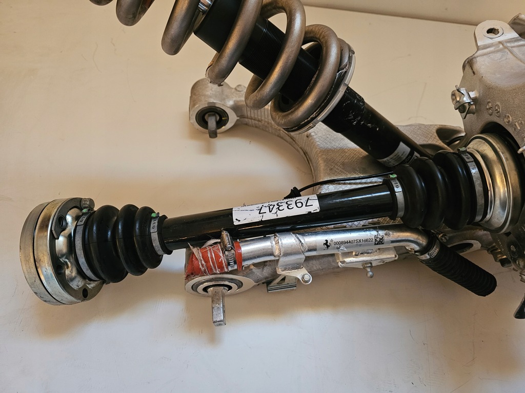 фото №12, Ferrari sf90 stradale f173 поворотный кулак левый задняя 870131 multimatic dssv