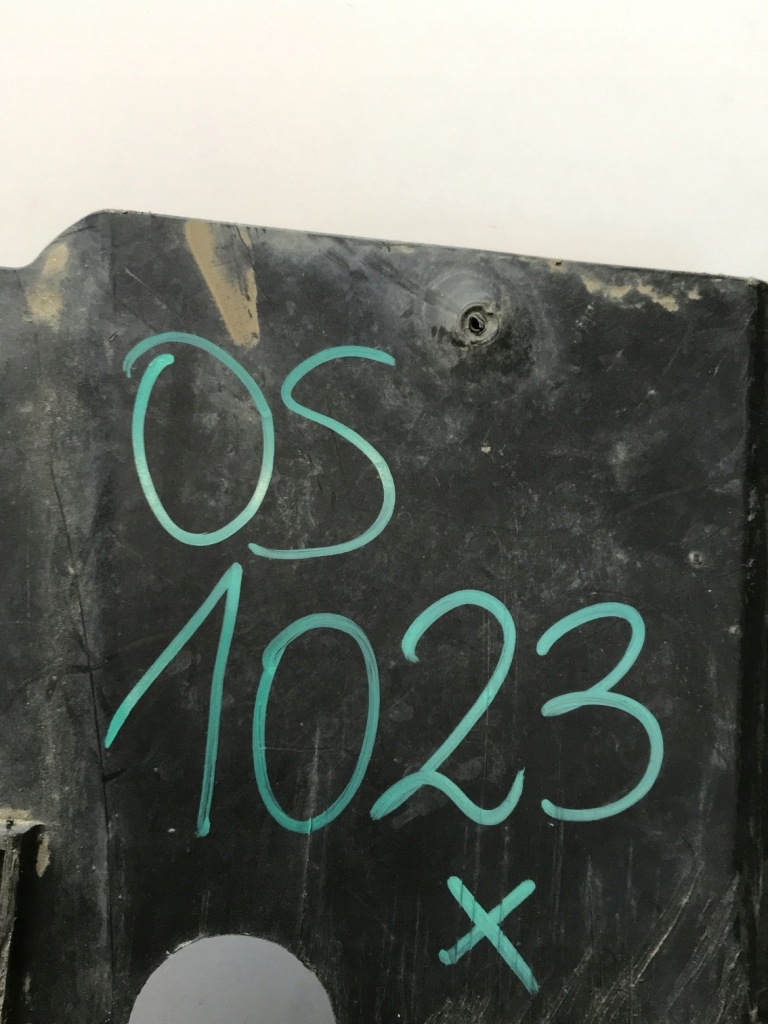 Renault talisman накладка плита под бампер 622357526r Недорого