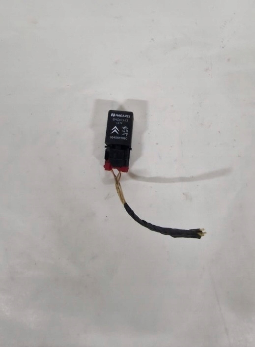 Купити Реле citroën 9649865680 31014624 2001