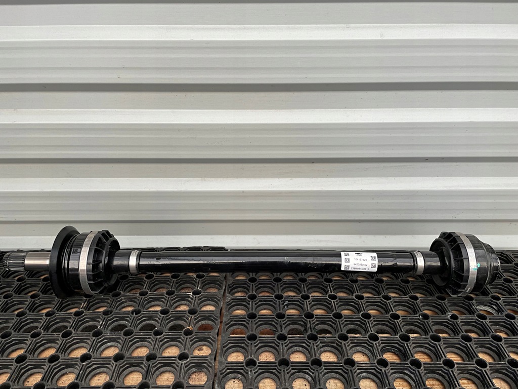 фото №1, Bmw g20 g21 приводной вал левый задняя 9423549