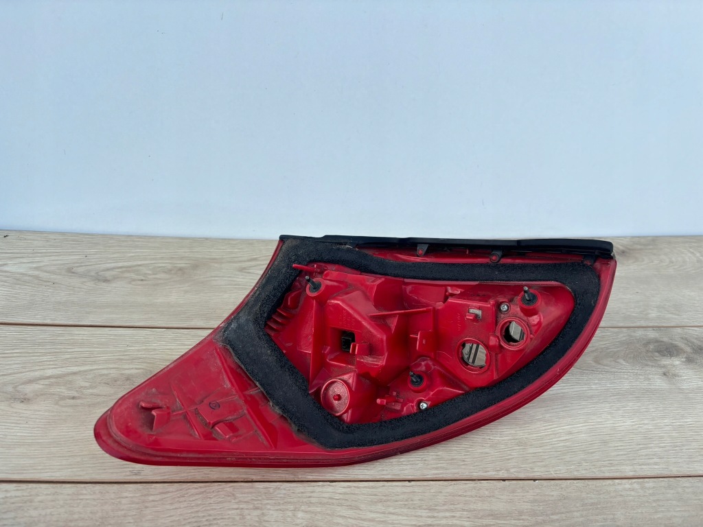 фото №3, Toyota rav4 rav-4 lift 09-12 rok правая лампа задняя led 42-45 a903