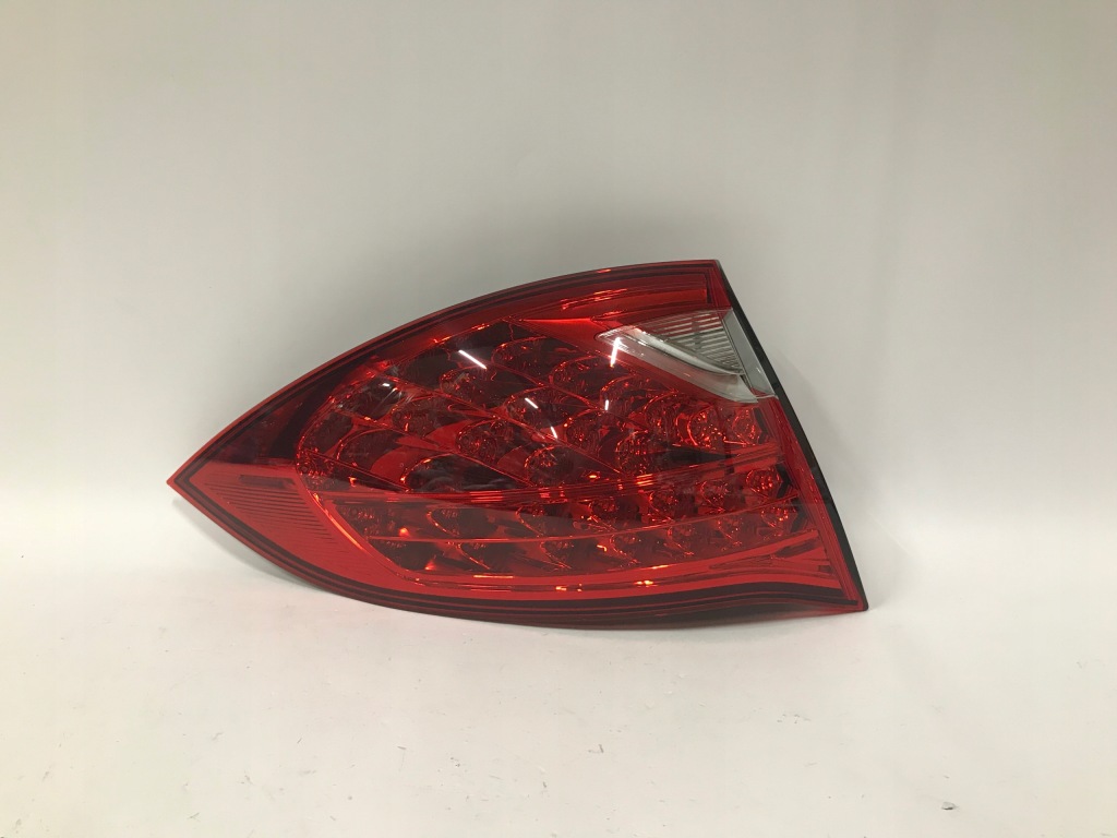 Купить Porsche cayenne 2 7p 10-14 фара задняя левая led европа