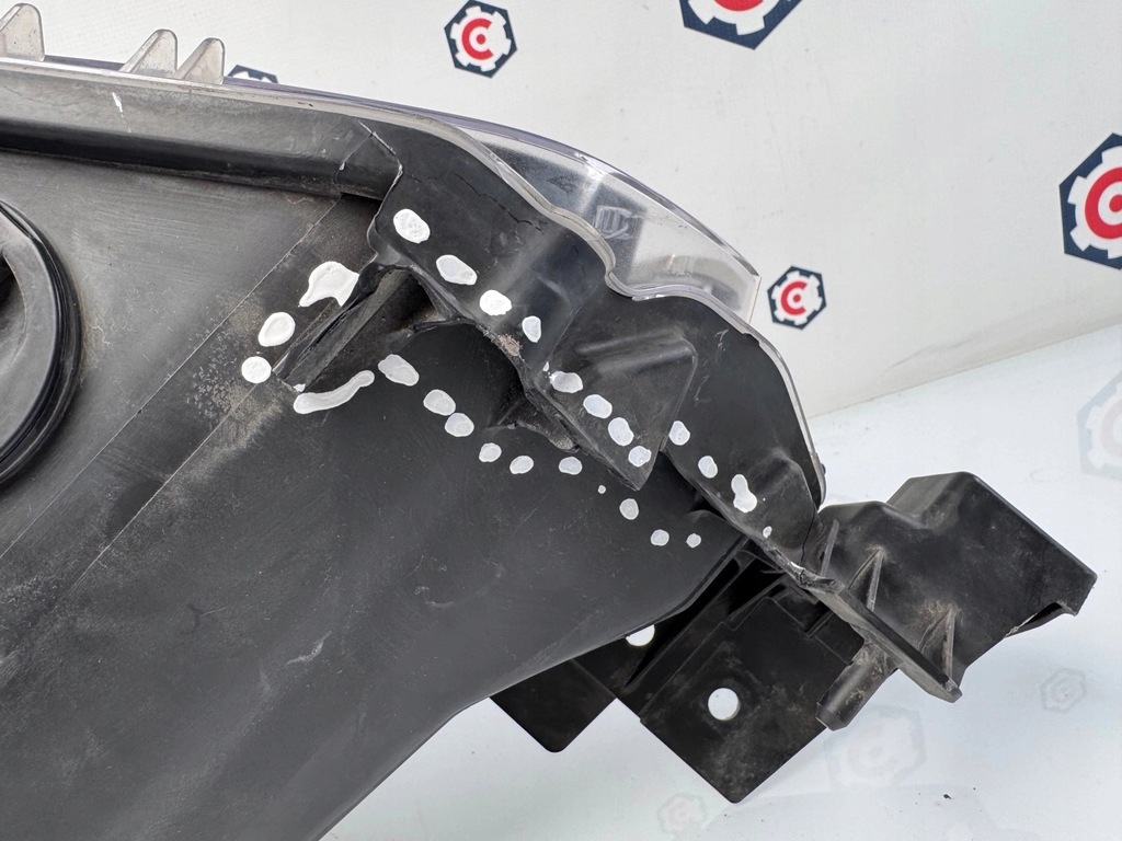 фото №3, Лампа права перед mazda cx-3 full led