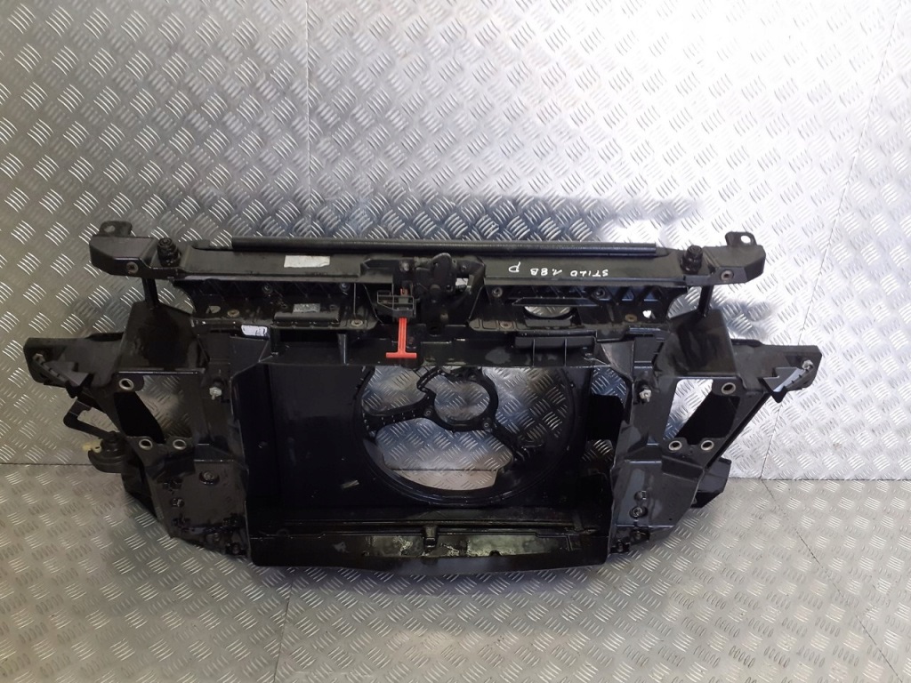 фото №1, Pas передний усилитель fiat stilo 3d