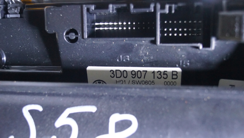 фото №10, Лампа стельовий перед vw phaeton 3d0907135b