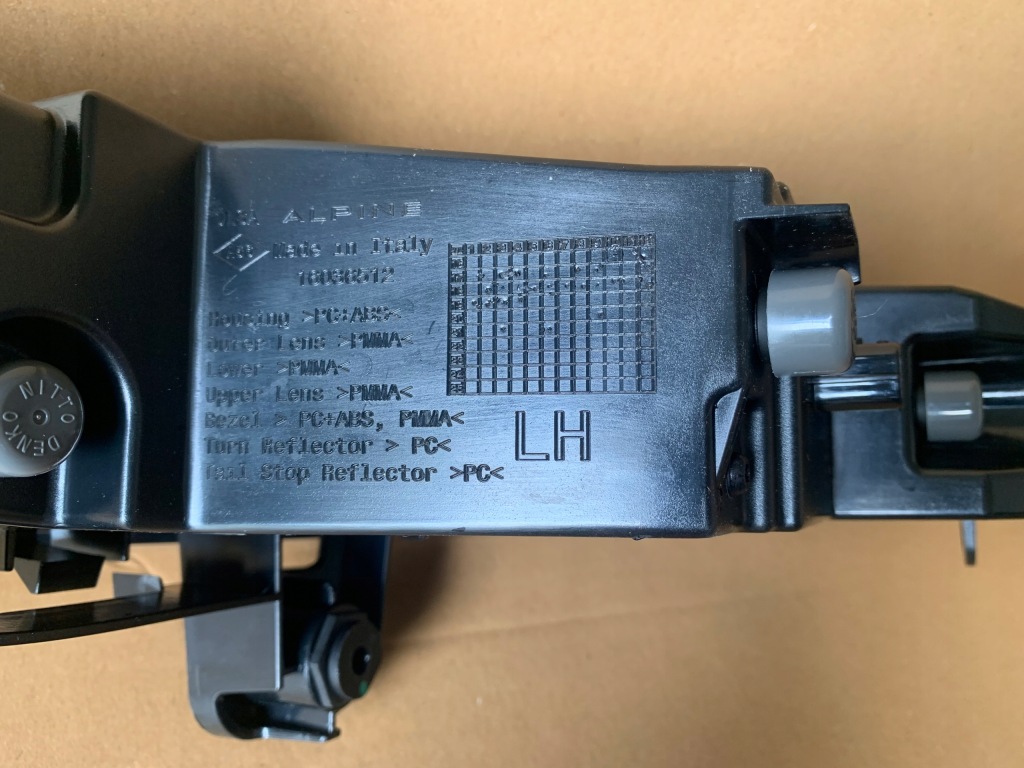 Нове оригінал  лампи задній задні renault alpine 6020015052 6020015053 в Україні