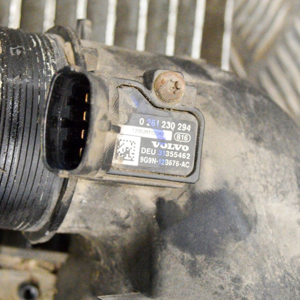 Volvo xc60 2012 радиатор воздуха наддувочный / интеркулер Недорого