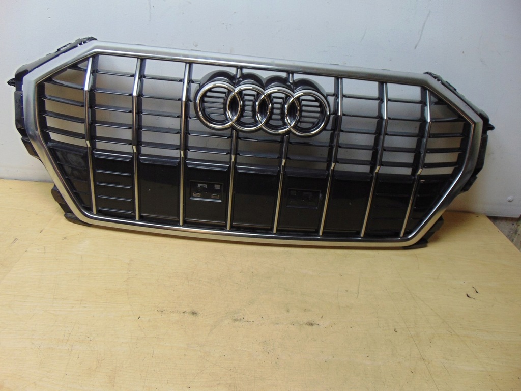 фото №7, Решётка радиатора решётка радиатора audi q3 ii znaczkiem эмблема