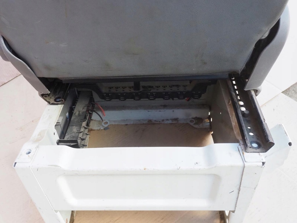 фото №13, Vw crafter сидіння водія основа europa