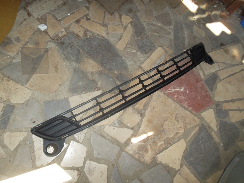 фото №2, Peugeot 301 решётка радиатора хром решётка заглушка середина