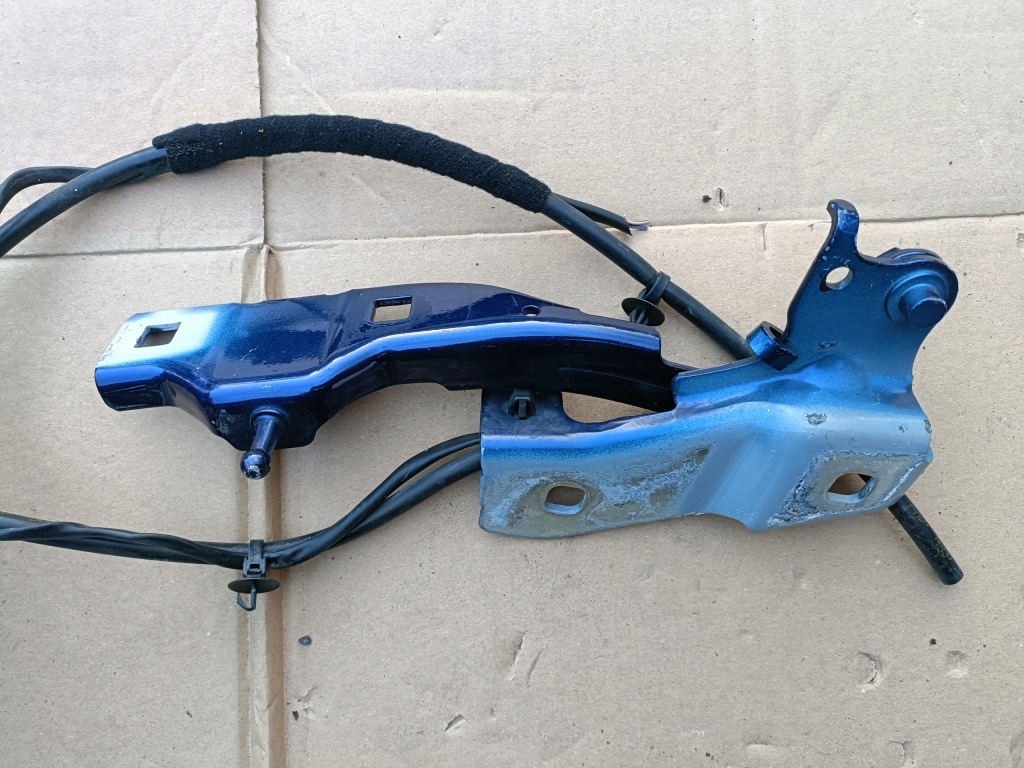 Купить Alfa romeo giulia петля капот правый левый цвет 092