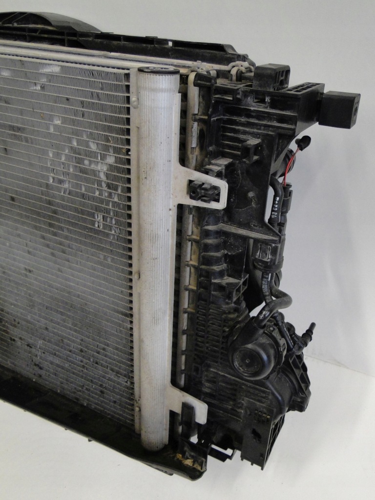 фото №9, Mercedes радіатор води кондиціонера інтеркулер вентилятор 400w glb x 247