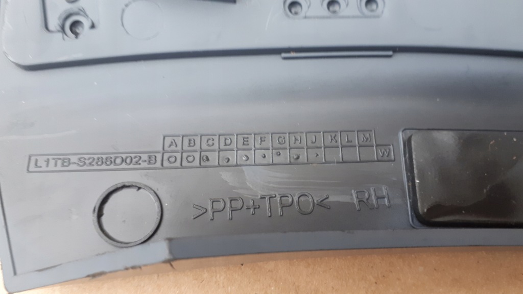 фото №5, Ford puma mk2 права молдинг двері задня